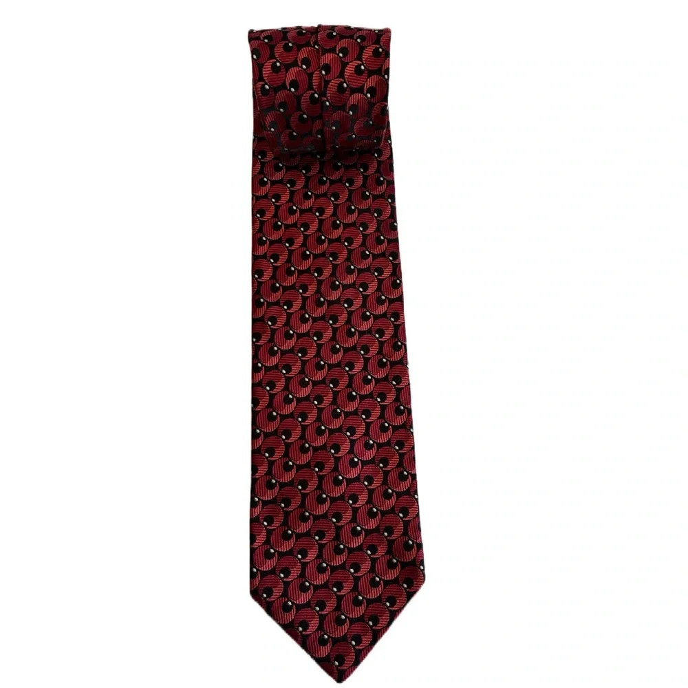 Hugo Boss 100% Silk Men's Tie Necktie‎ Red Geometric Made in Italy 60” X 3.5”